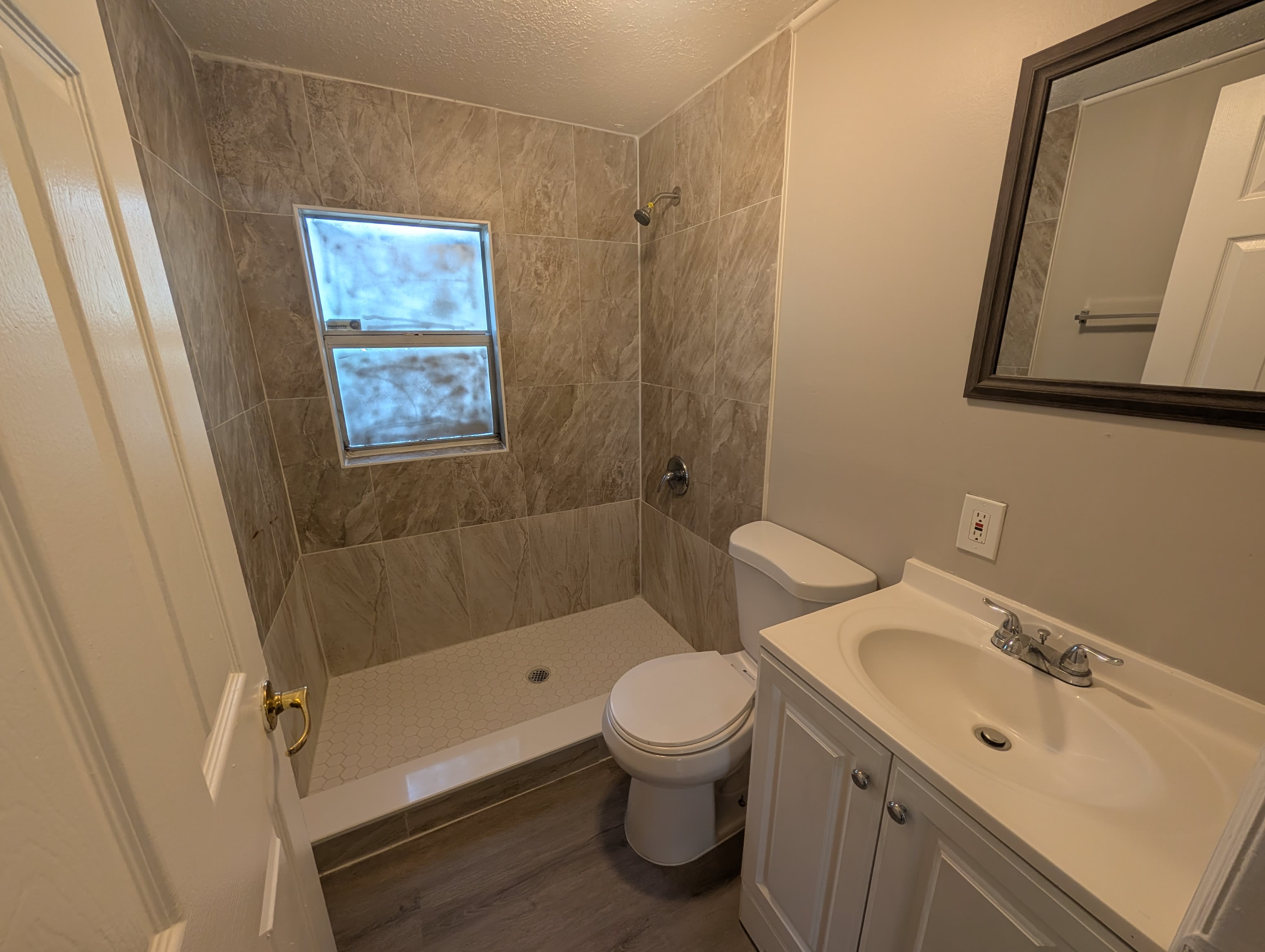 3705 E North Bay St – photo 4
