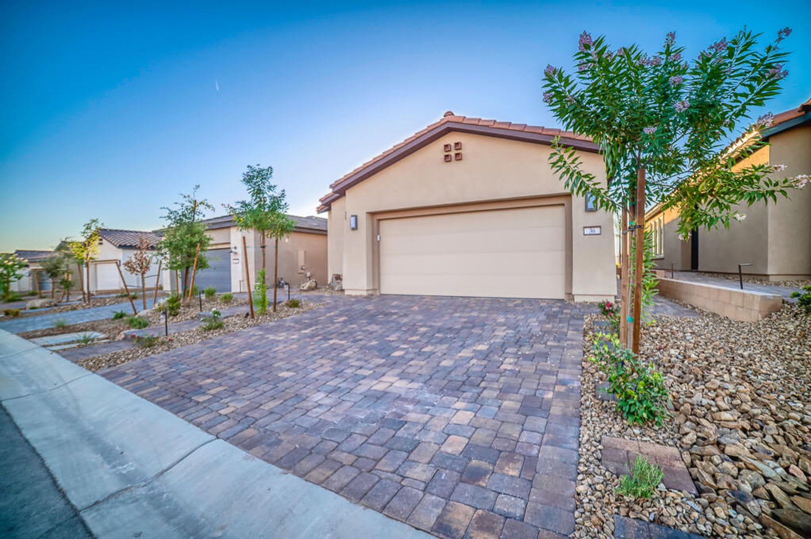 Lake Views 55 Community At Del Webb At Lake Las Vegas 3 Beds 2 Baths 2 Gar – photo 5