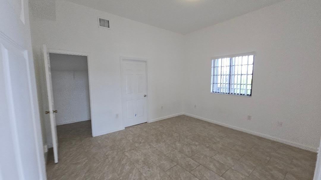 2801 RIVERSIDE Drive – photo 5