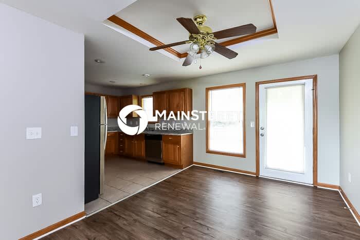 1706 Brooke Court – photo 4