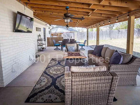 1234 Greenview Road – photo 4