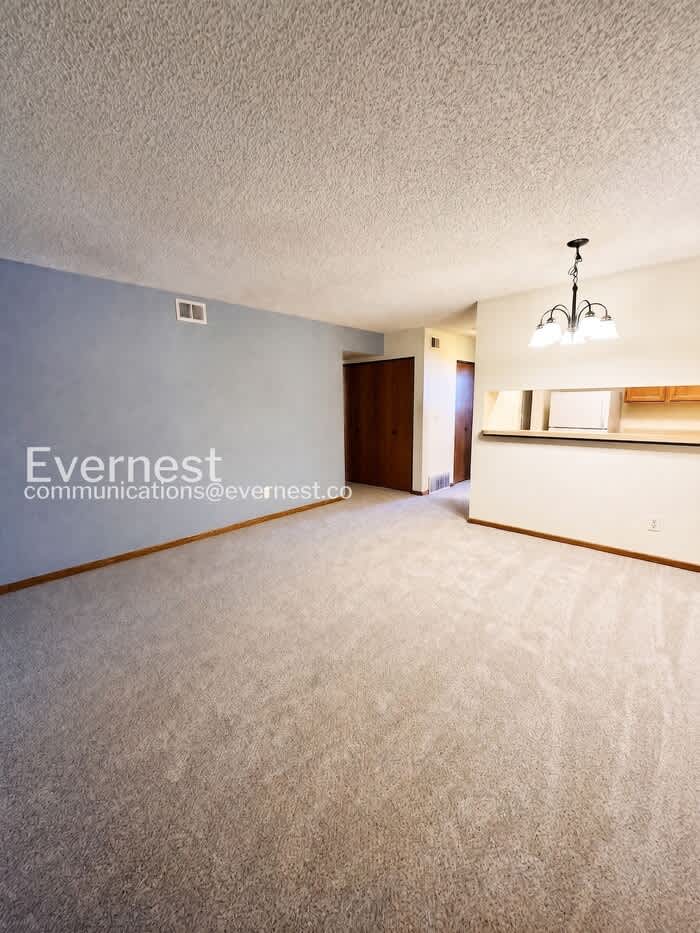 2960 West Stuart Street – photo 4