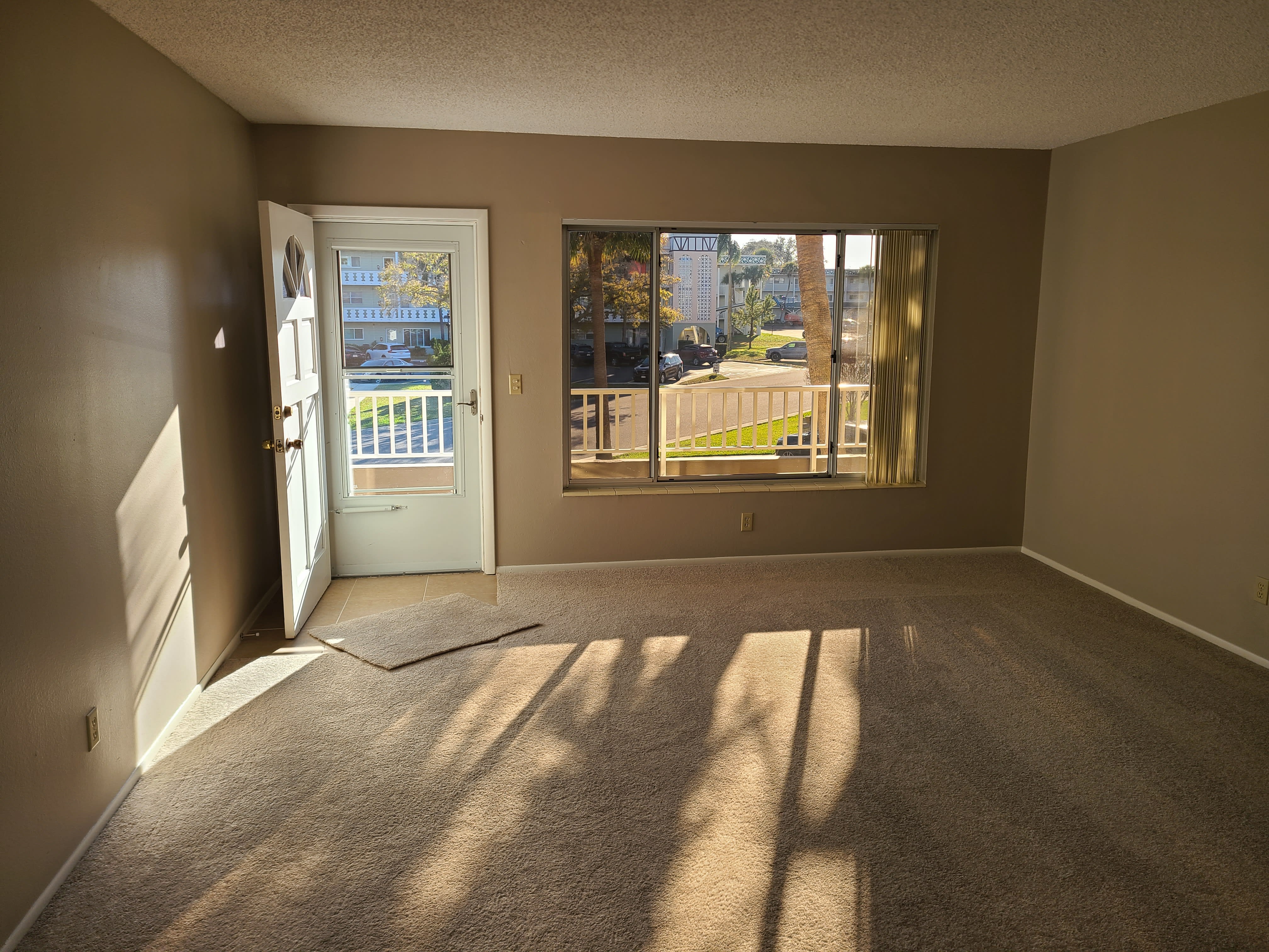 2402 Ecuadorian Way – photo 3