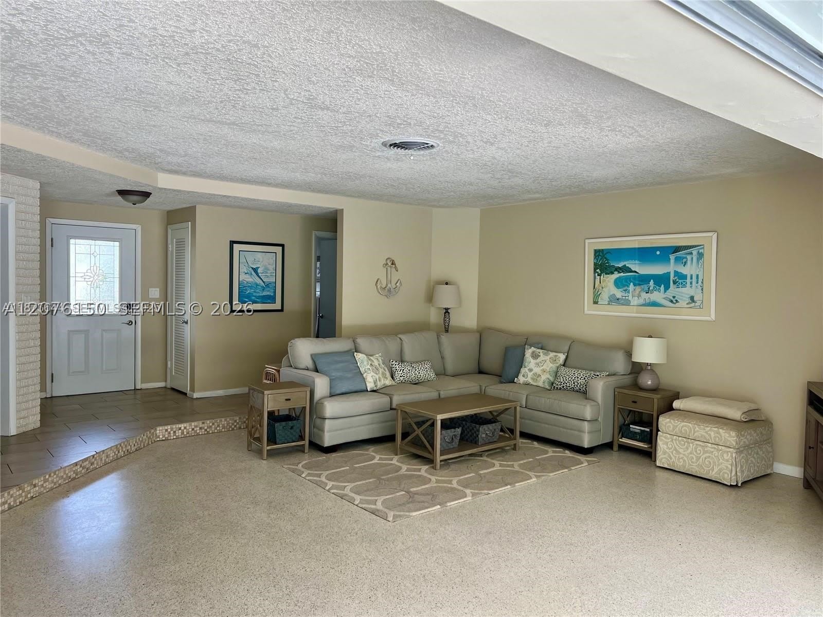 1241 Manor Dr – photo 4