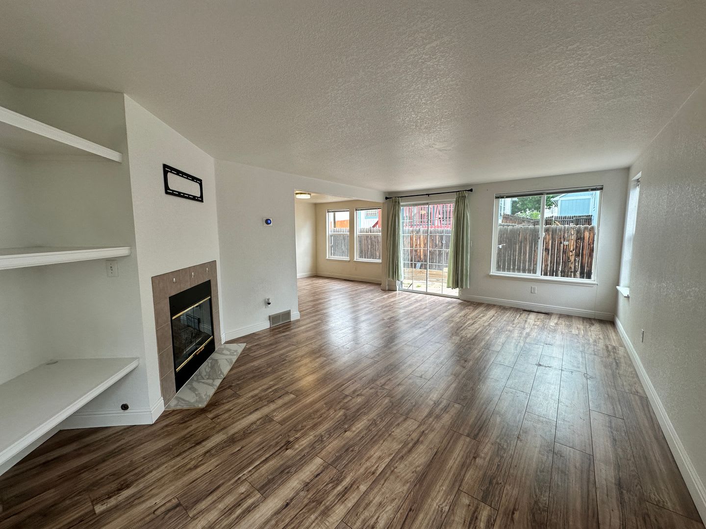 Single Family In Westminster For Rent – photo 2