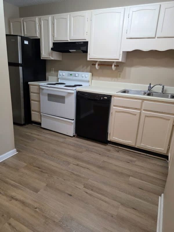 7700 Porcher Dr 2303 – photo 4