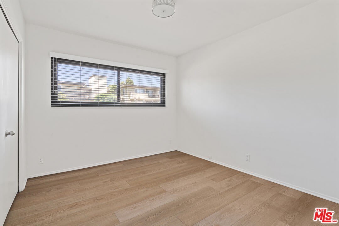 8630 Falmouth Ave – photo 2