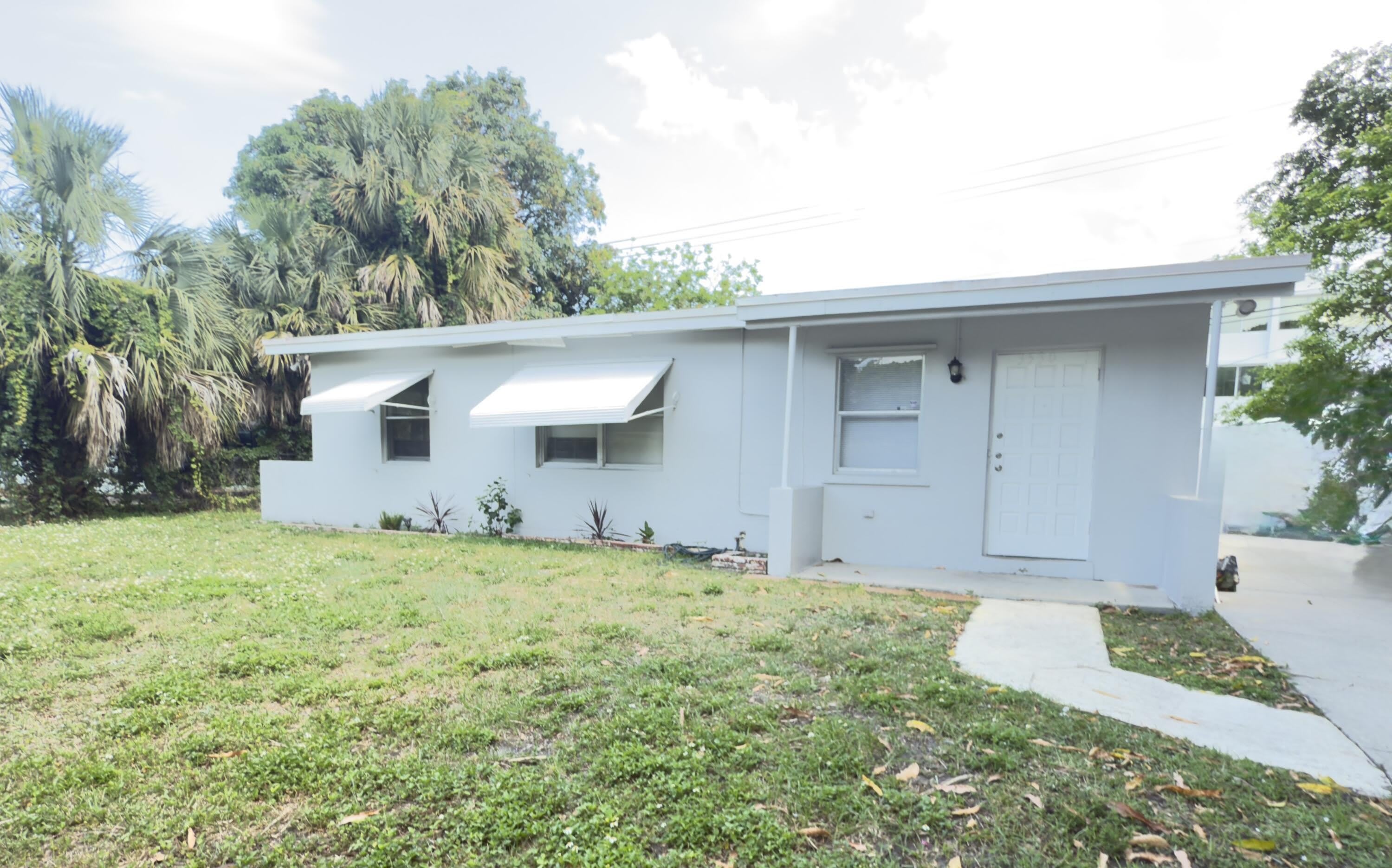 3530 NW 1ST Court NW – photo 2