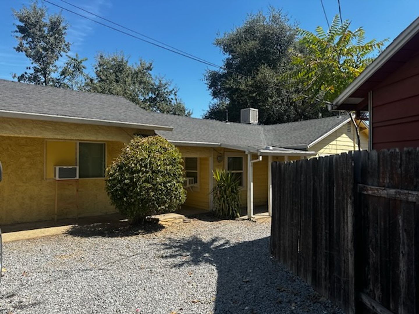 3 Bedroom Home w/ Garage – photo 1