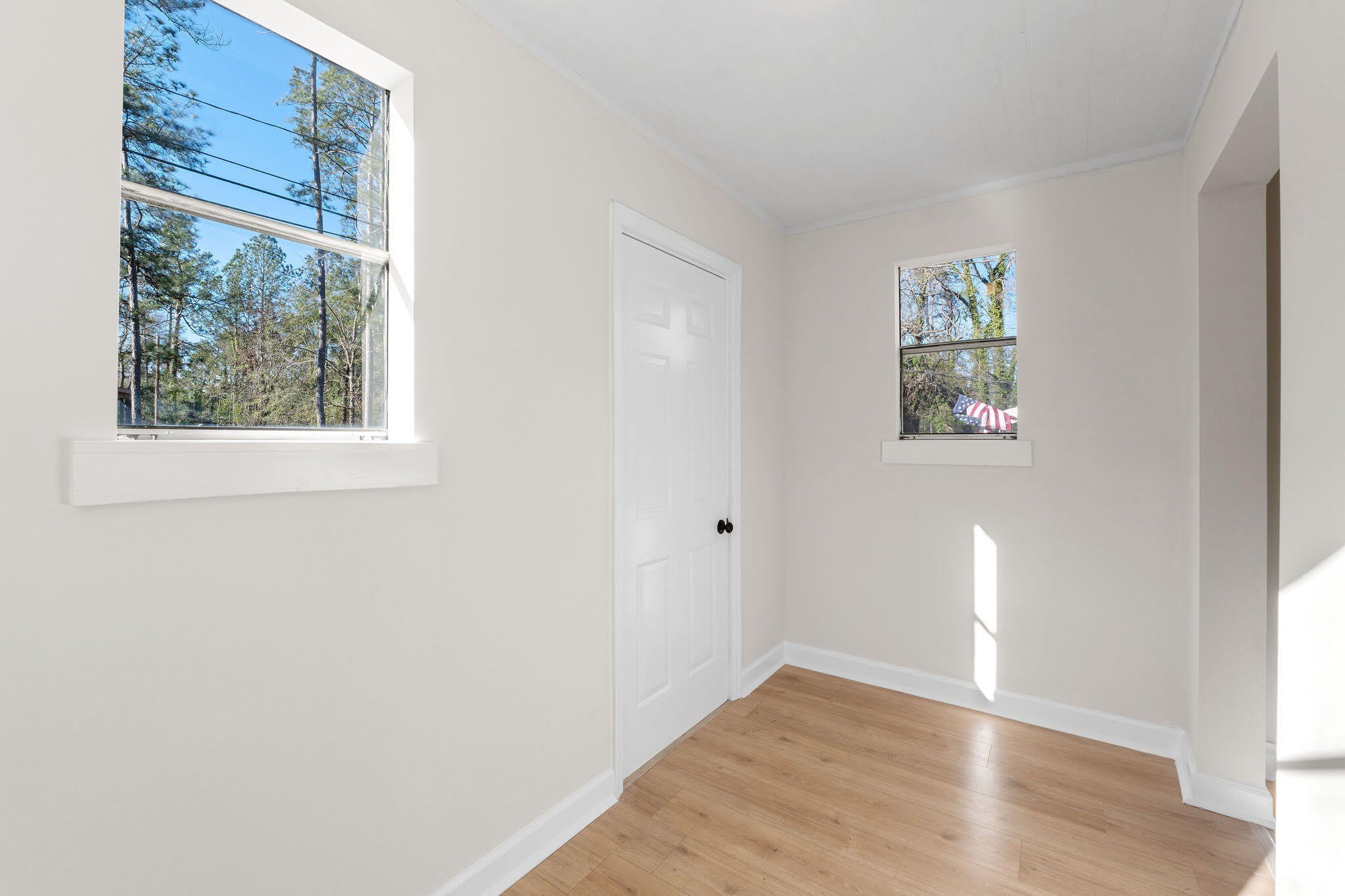 2833 Hazel Street – photo 3