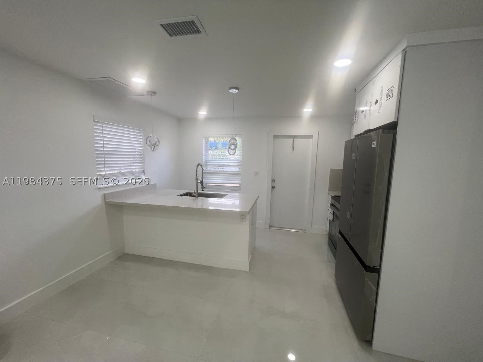 361 NW 16th St – photo 4
