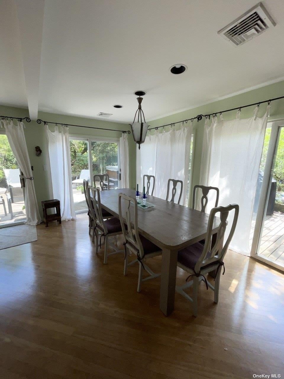 275 Wilmot Road – photo 4