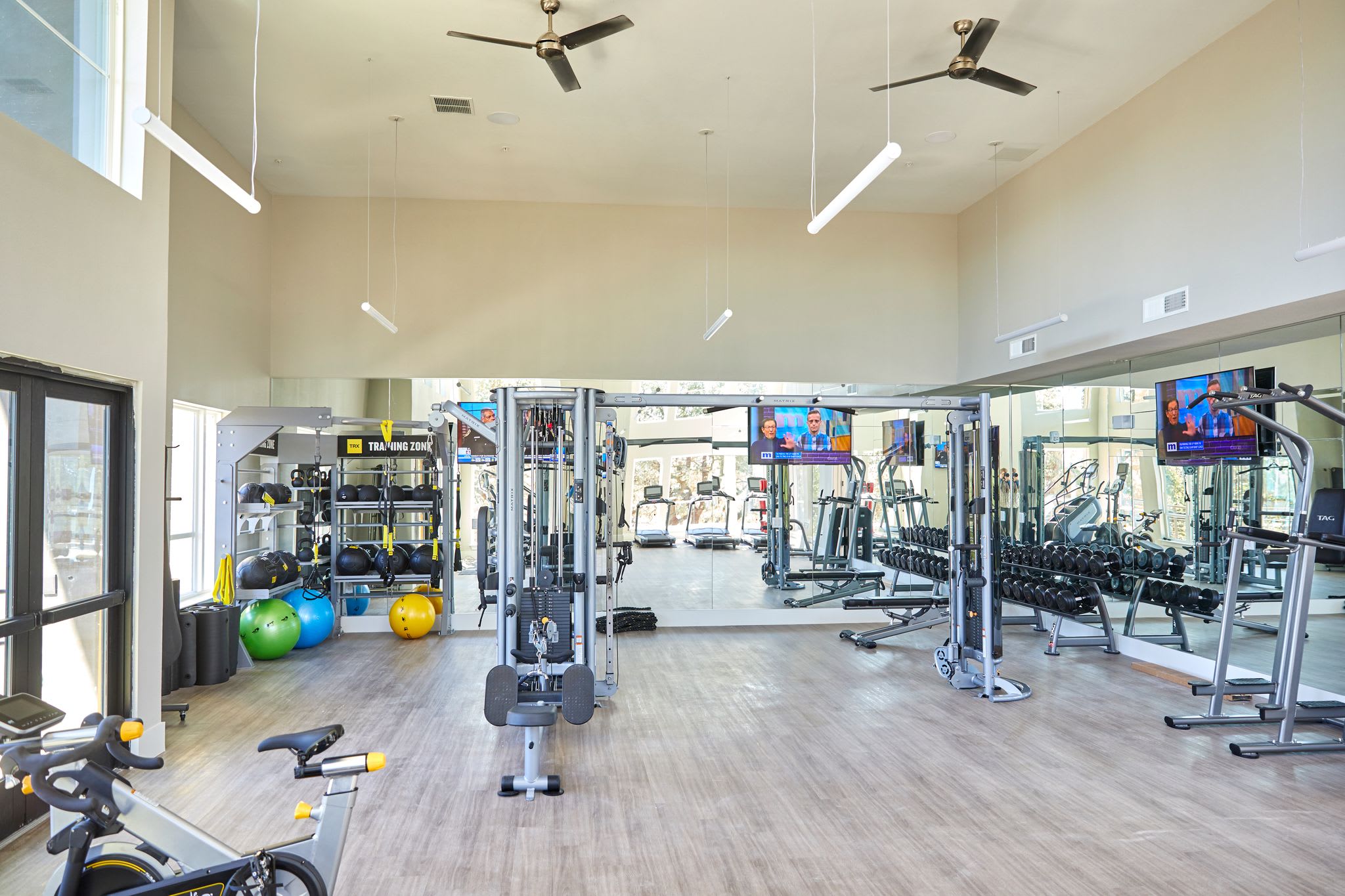 Addison Medical Center Apartments – photo 5