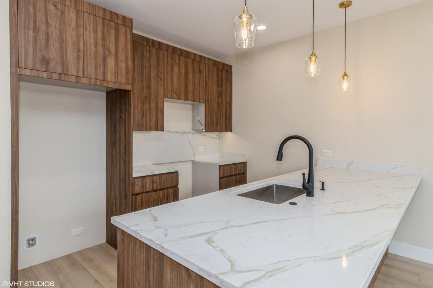 3043 West Irving Park Rd. – photo 3