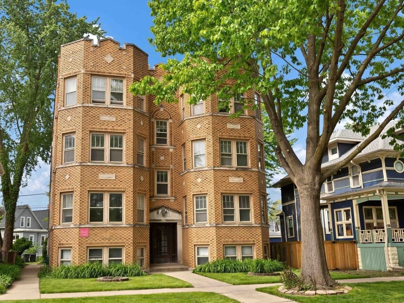 3636 Grand Boulevard – photo 1