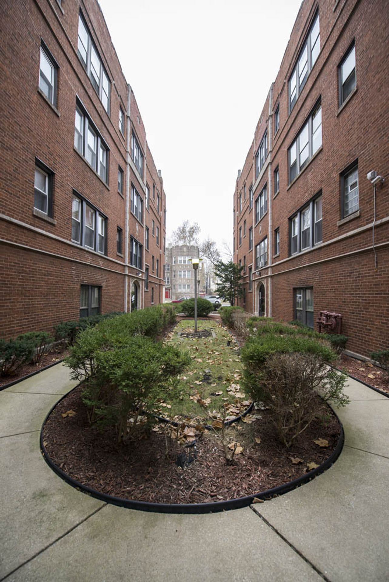7956 S Eberhart Ave – photo 5
