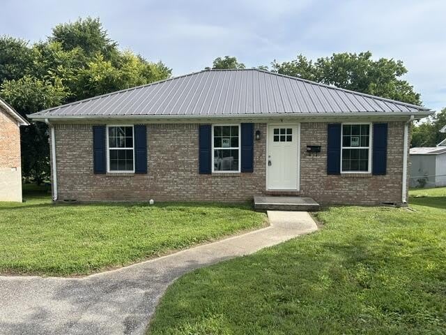 909 E Irvine Street – photo 2