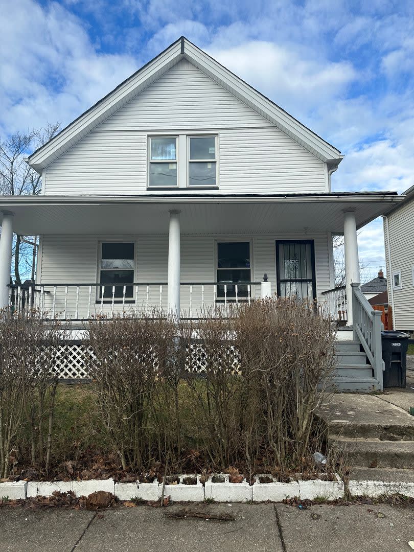 3bd Single Cash Pay/Section 8 – photo 1