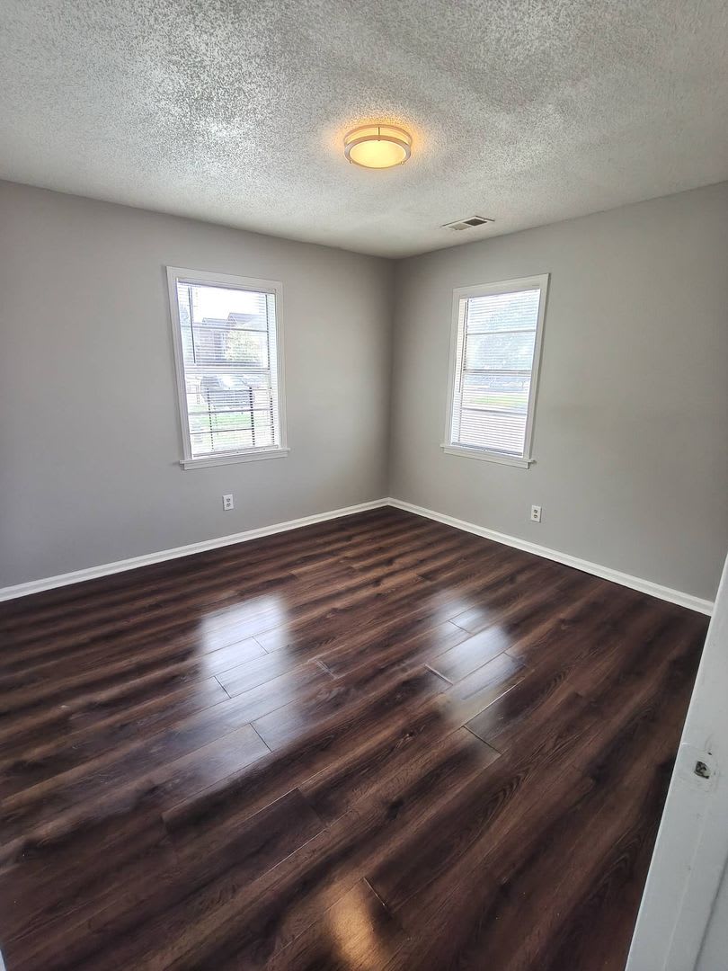 Welcome Home to 1620 Pennsylvania St – photo 5