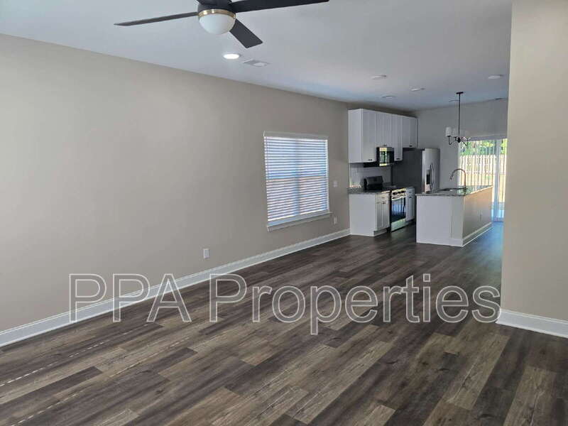 404 Giles St – photo 4