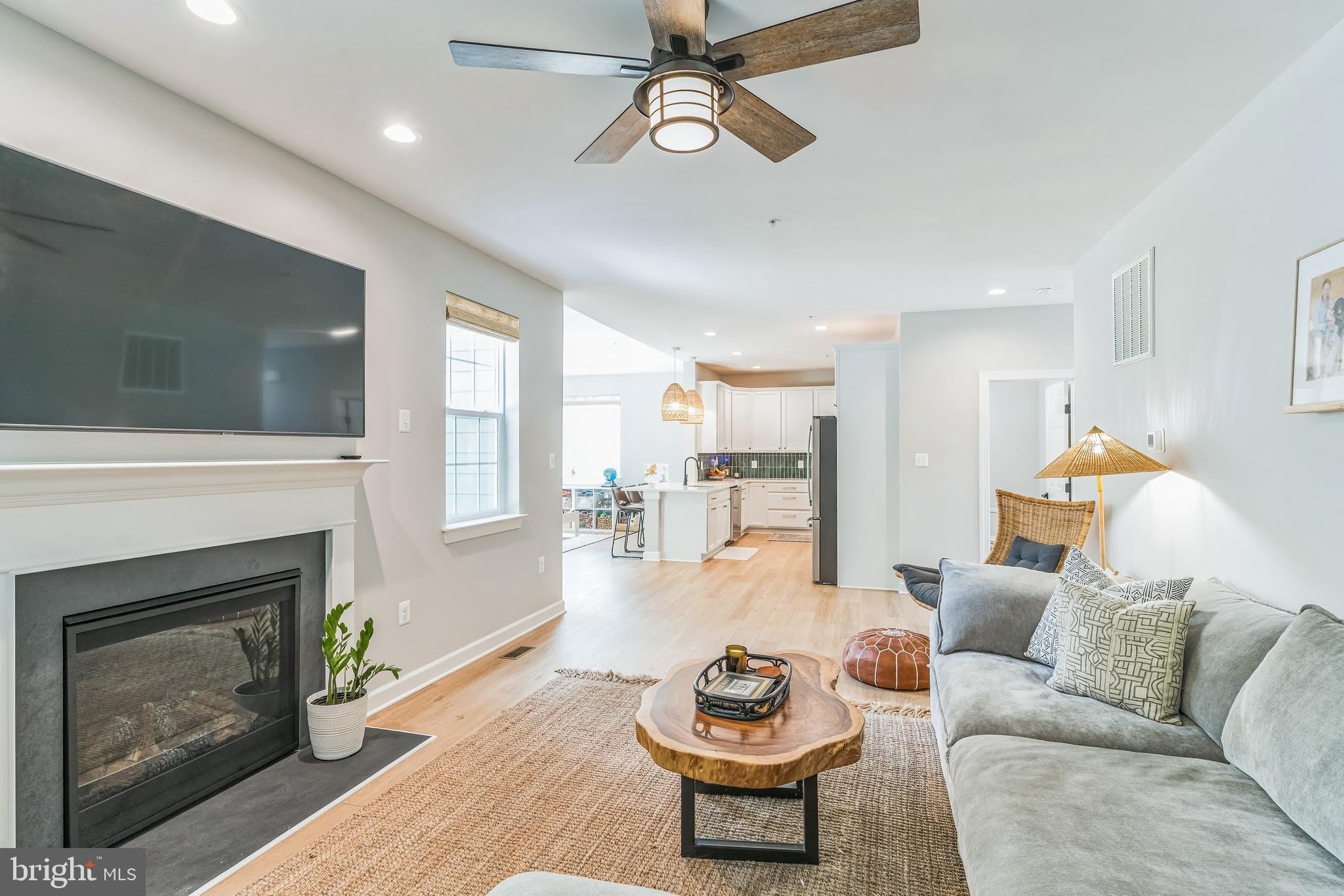 14720 LOCUST Court – photo 5