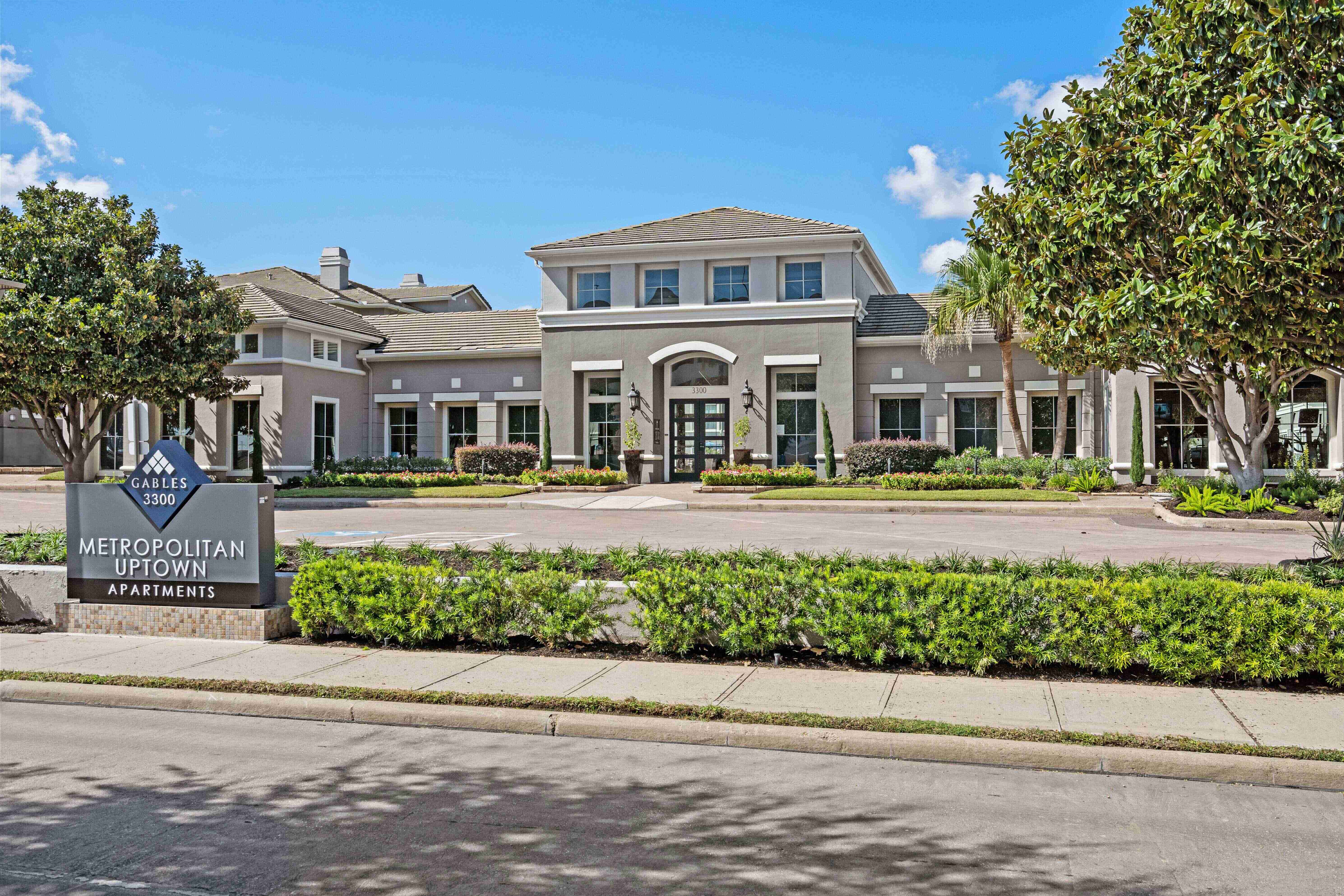 Gables Metropolitan Uptown – photo 2