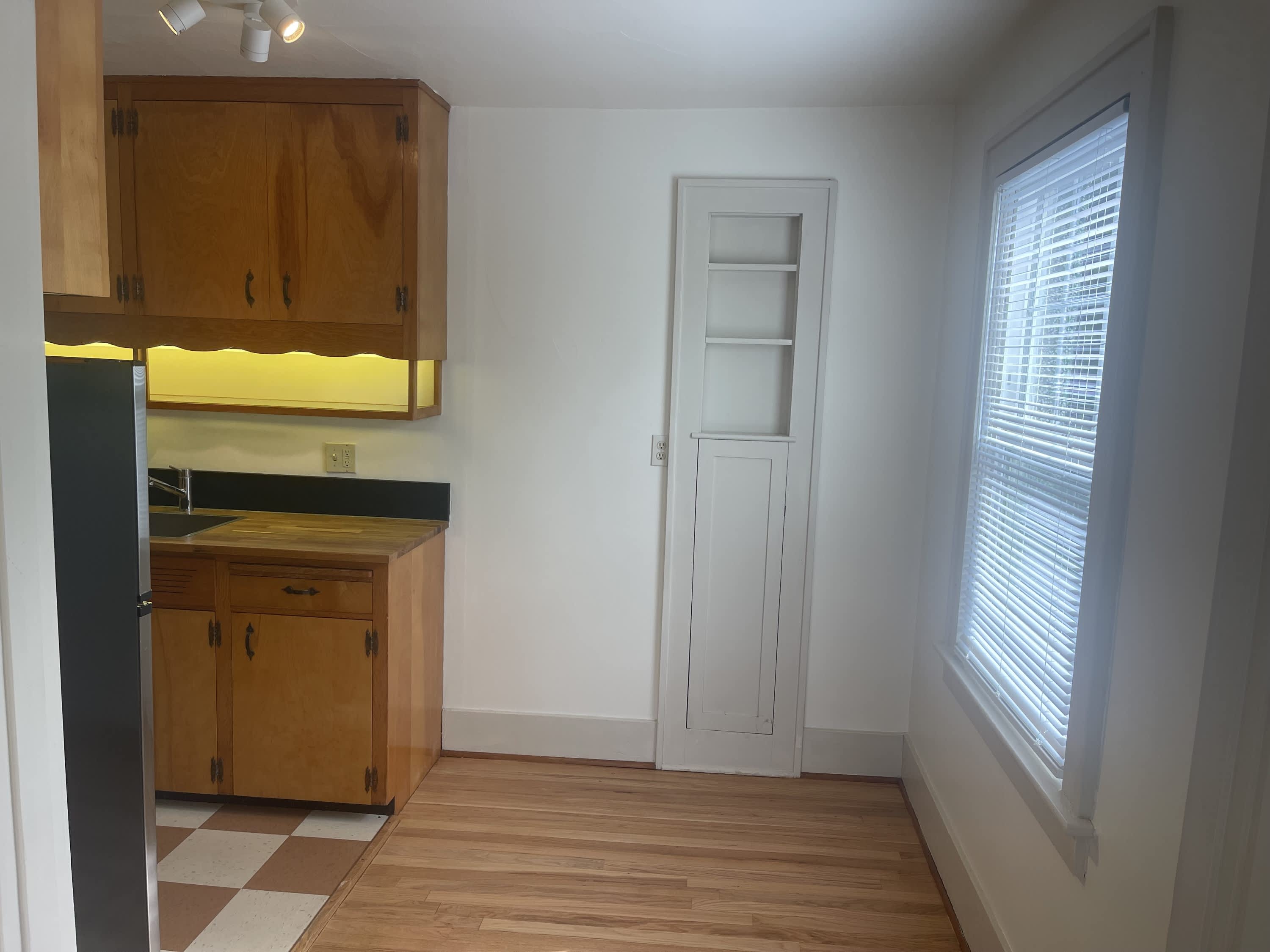 934 Northeast 5Th Avenue 2 – photo 4