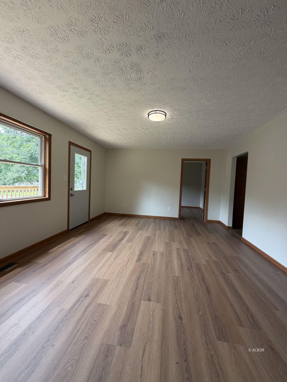 2048 Georges Creek Rd – photo 5