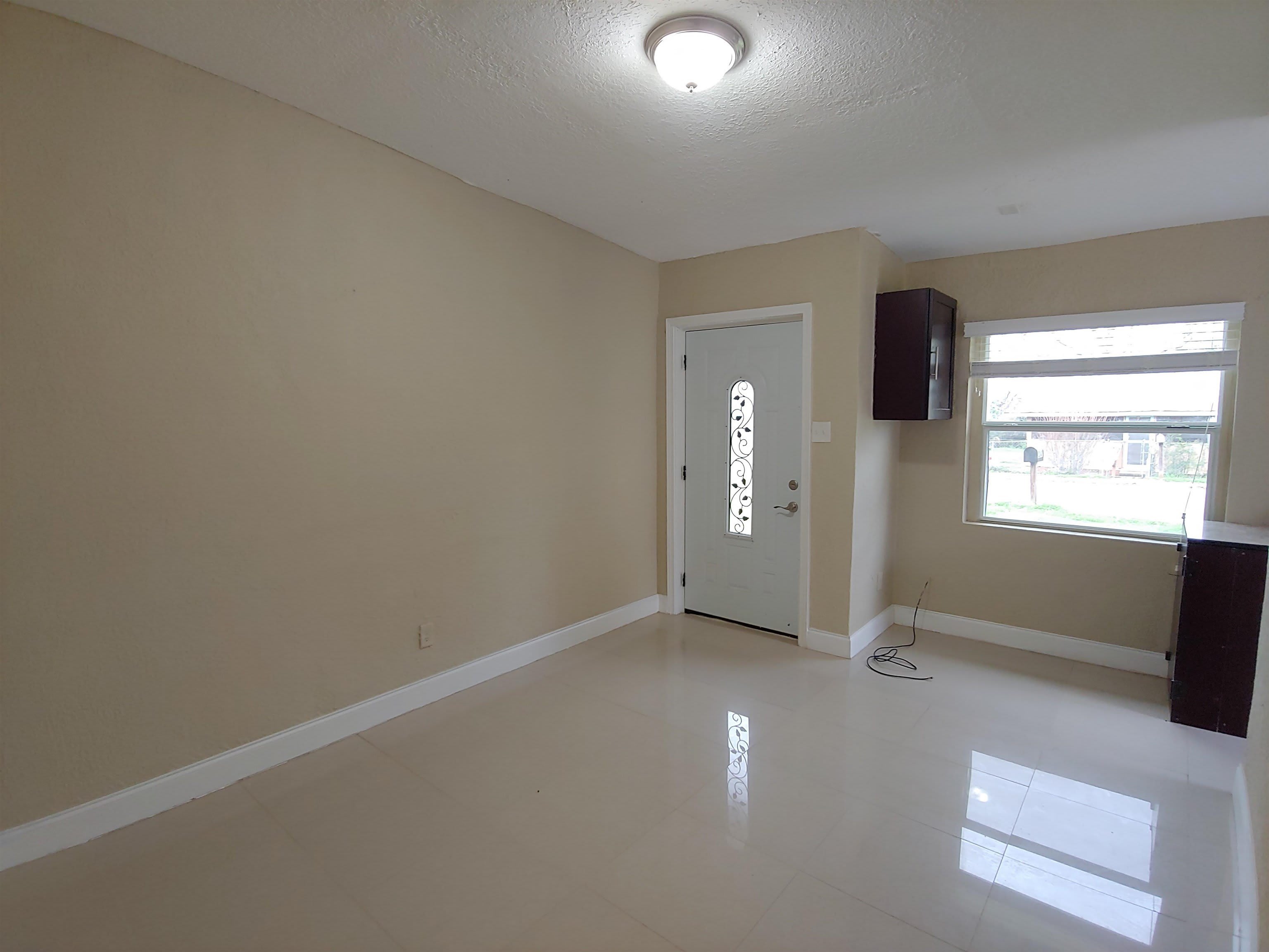 2347 Keith Street – photo 2