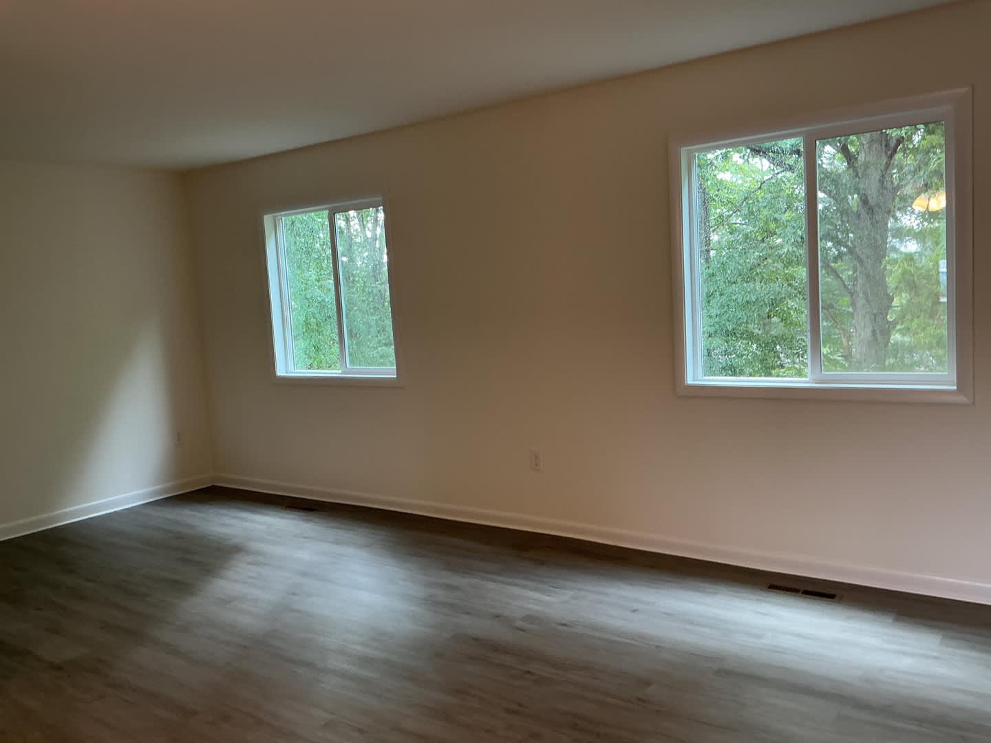 Remodeled Three level Town home – photo 3