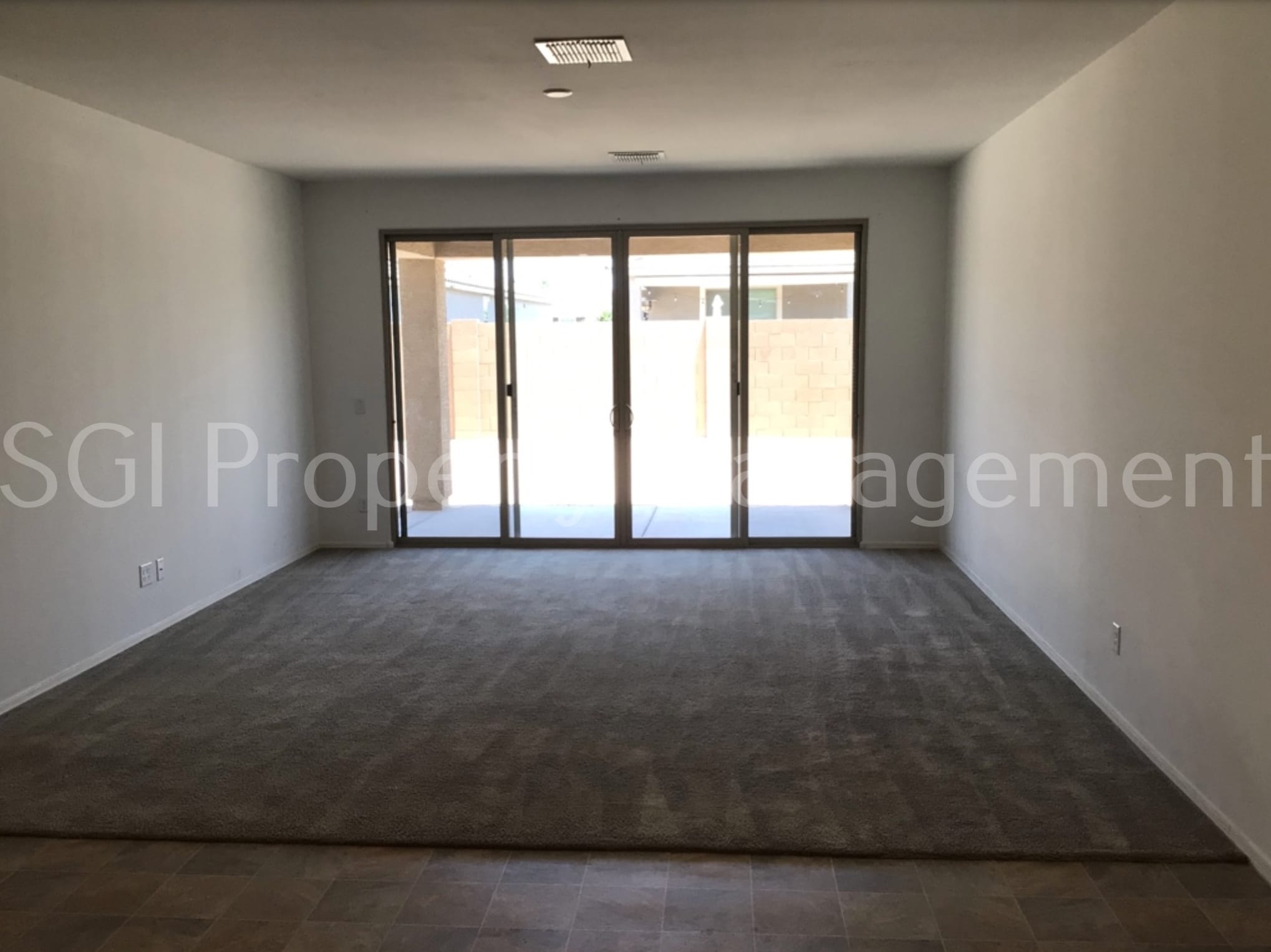 246 E Bahamas Dr – photo 4
