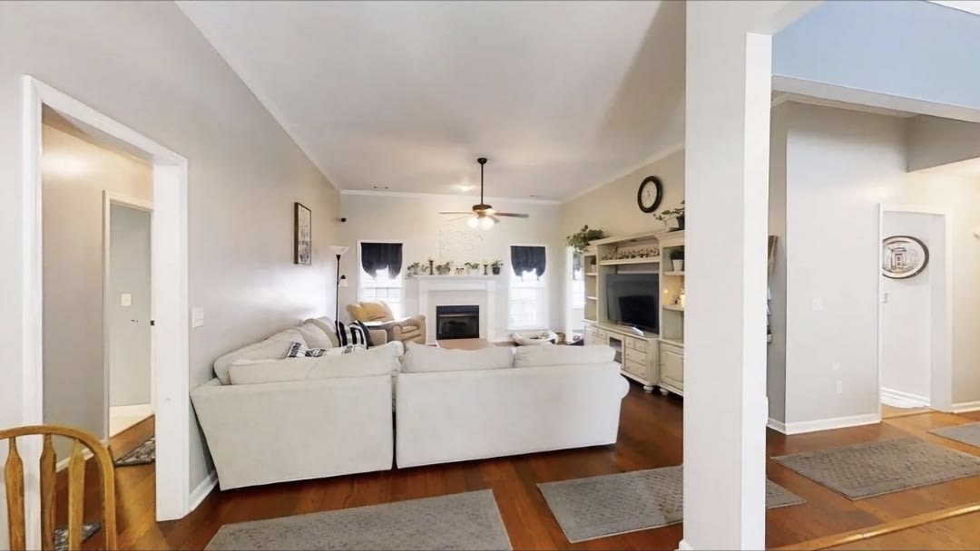 126 Adams Lane – photo 2