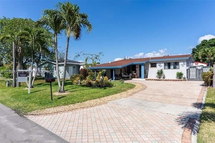 707 SW 3rd Ave – photo 2