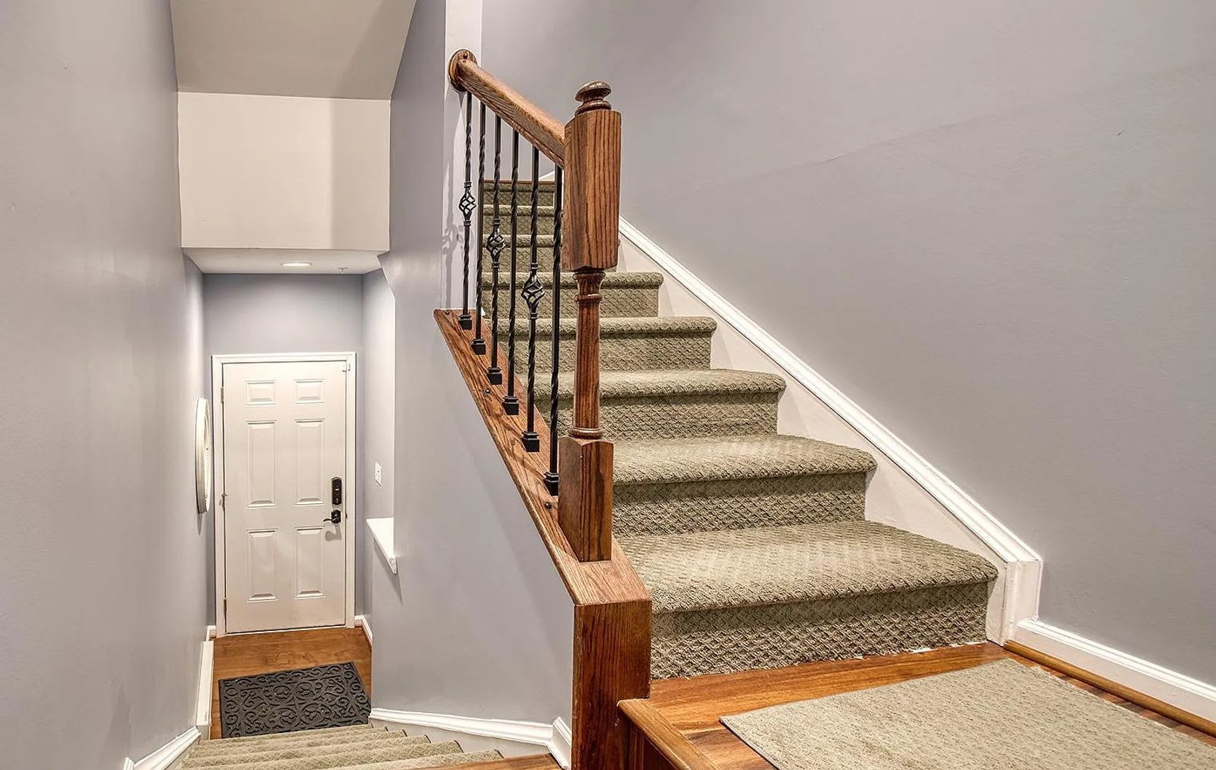 Stunning top level condo in Linton at Ballenger ready for your family – photo 2