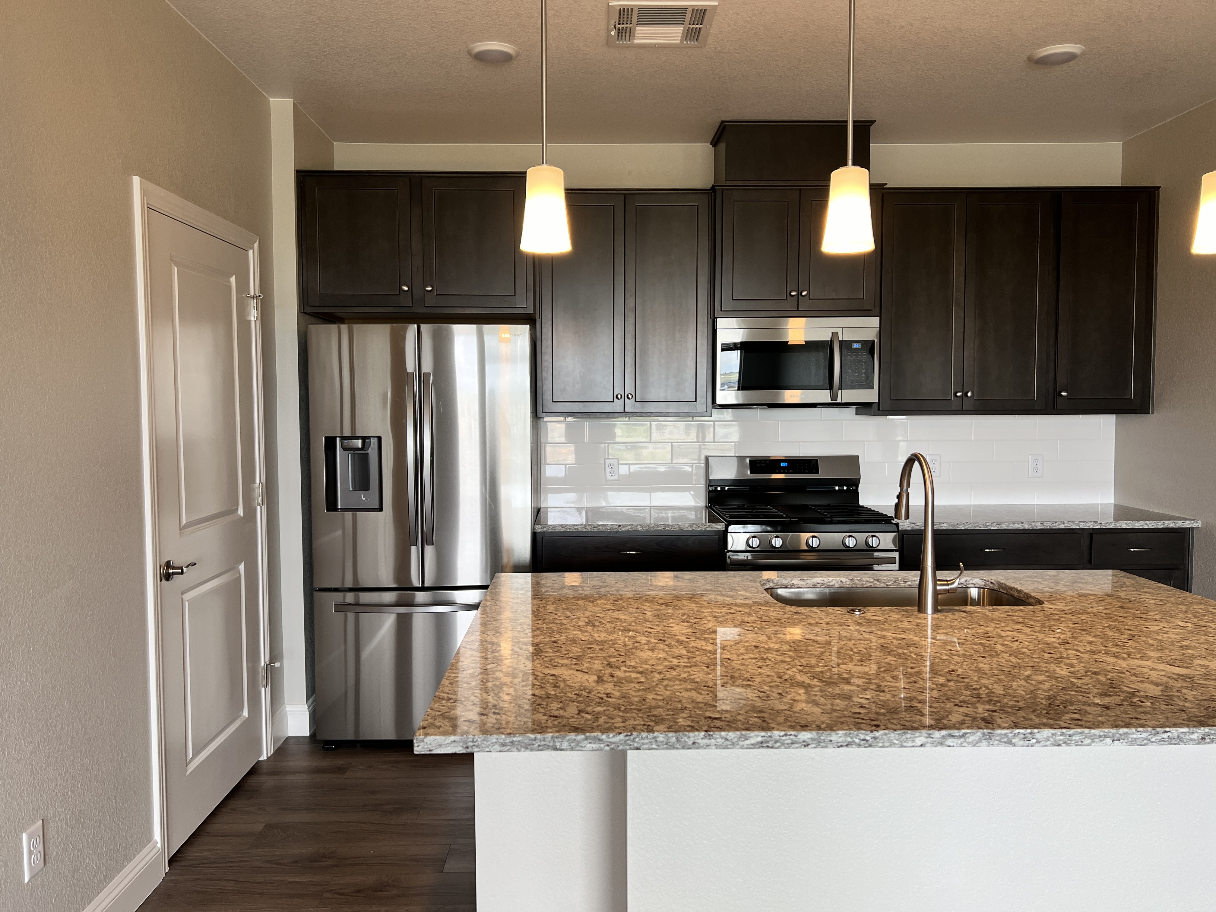 16860 Askins Lp – photo 2