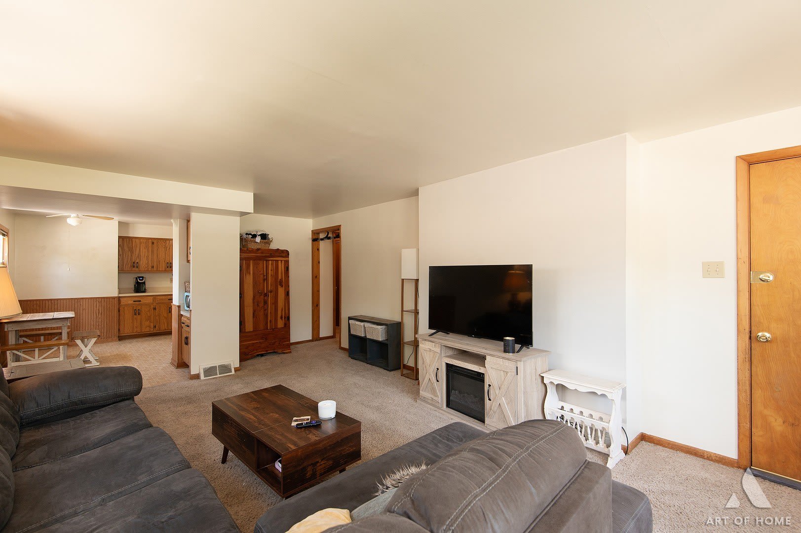 220 E 15th Street – photo 5