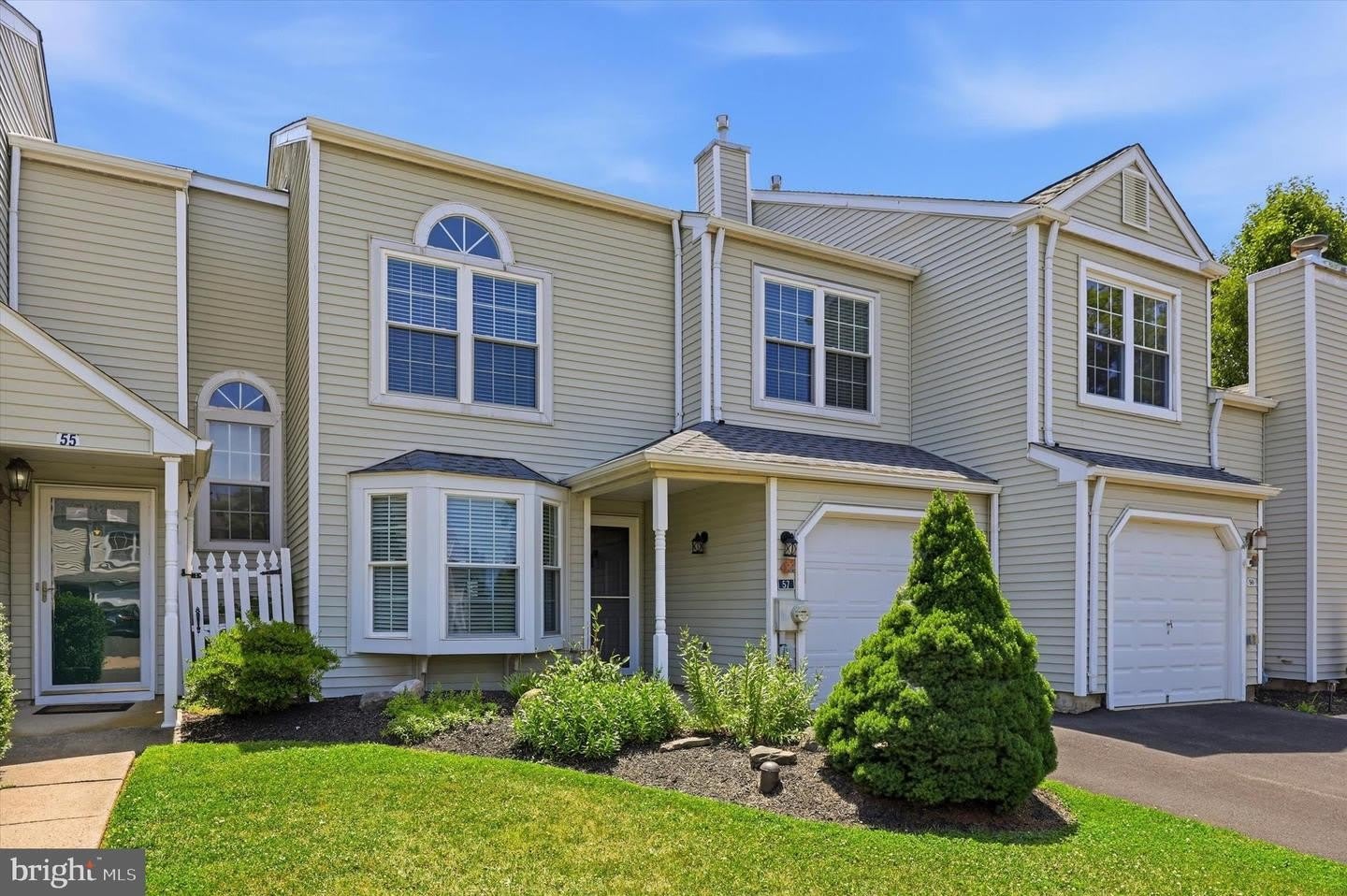 57 PARKVIEW – photo 1