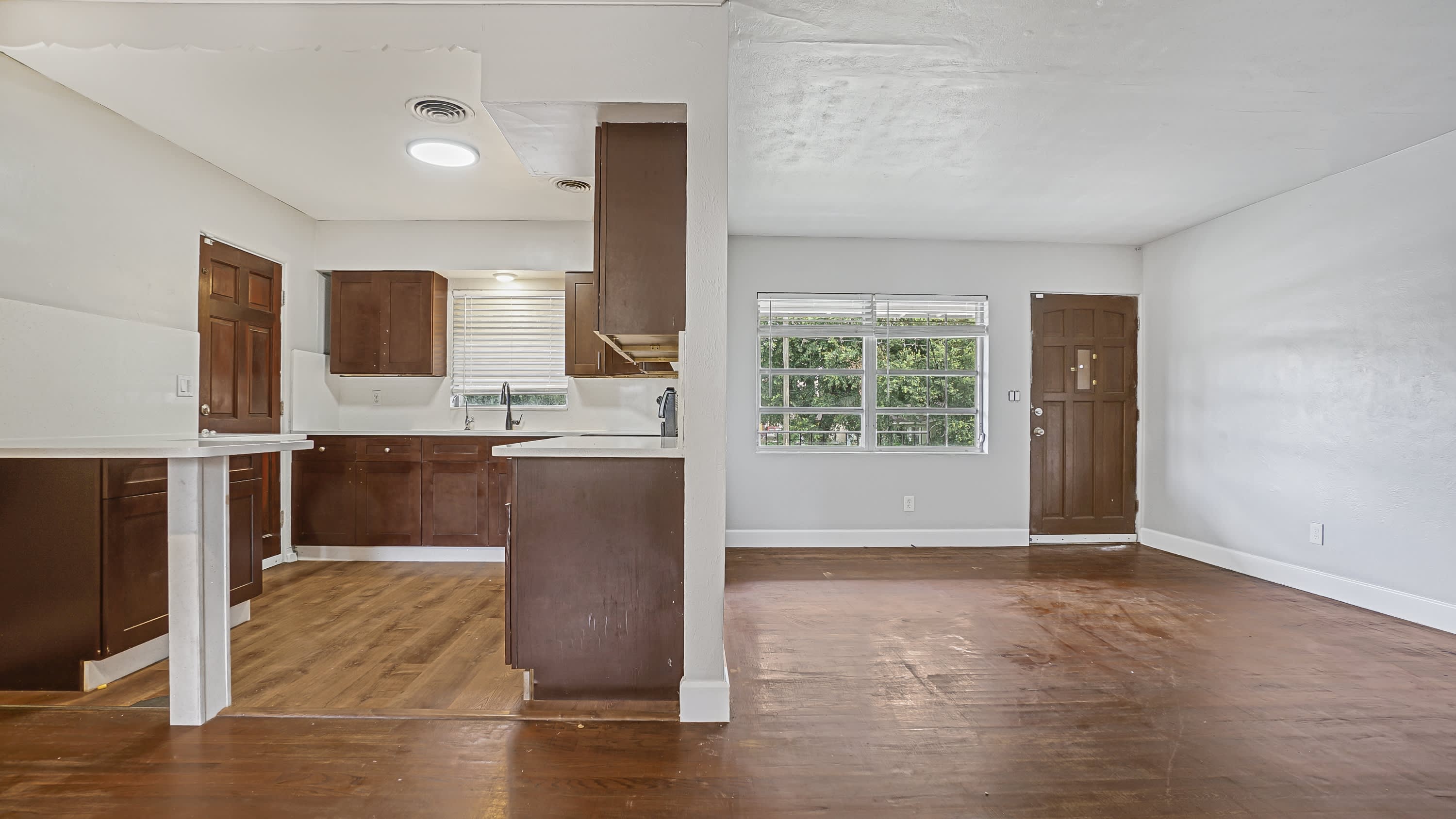 5518 Riviera Drive – photo 5