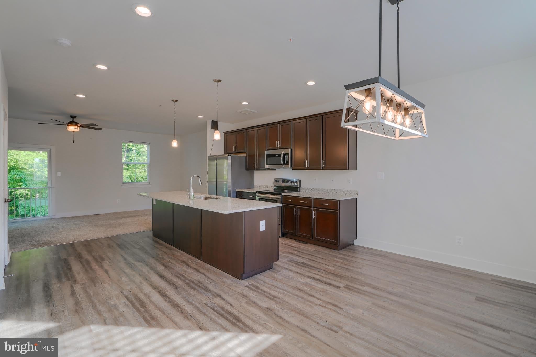 617 SNAPDRAGON Court – photo 2
