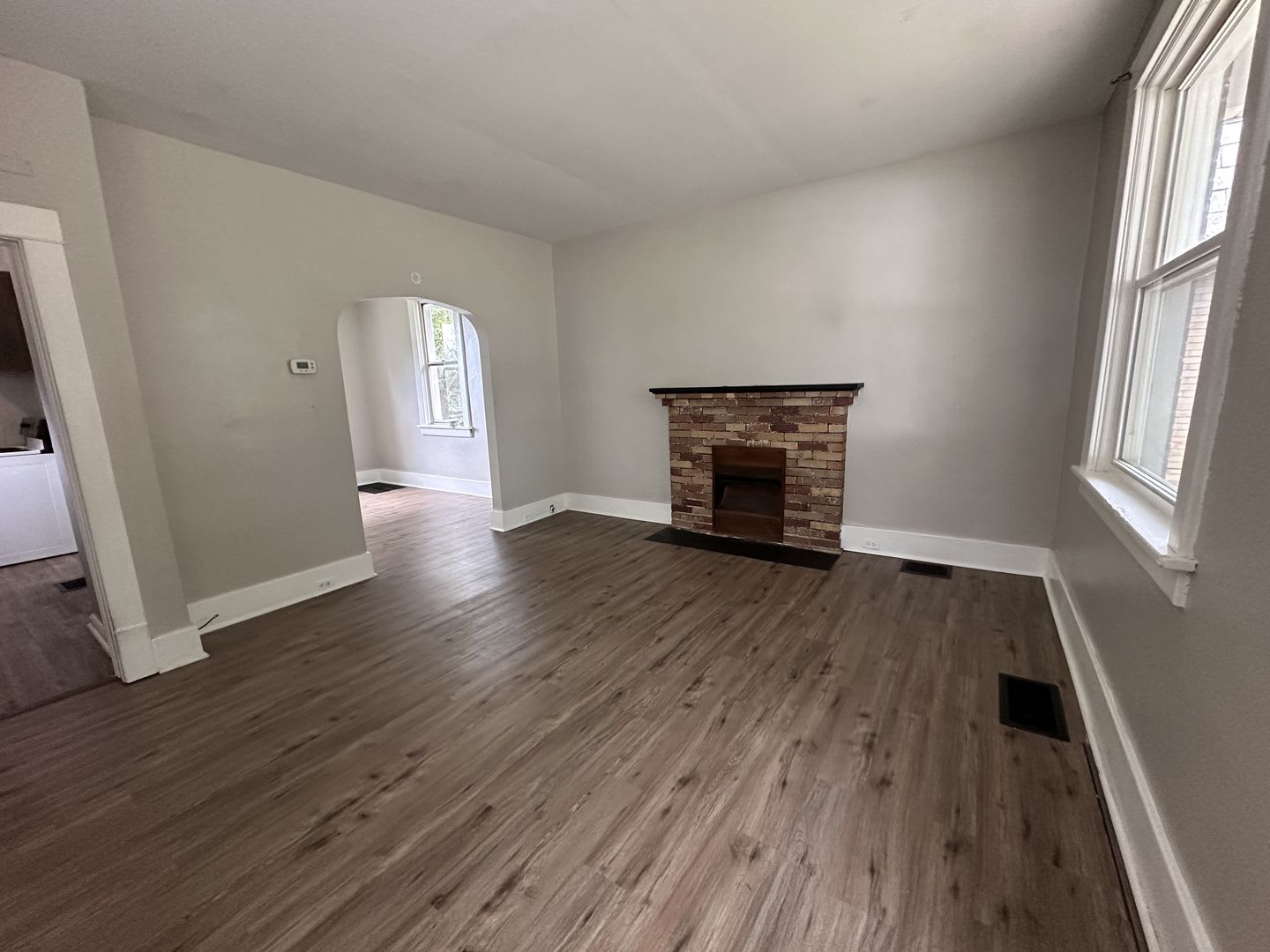 Charming 2-Bedroom Home in Ambridge – Convenient Location! – photo 4