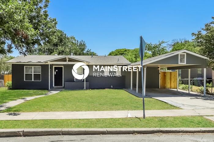 450 Millwood Lane – photo 3