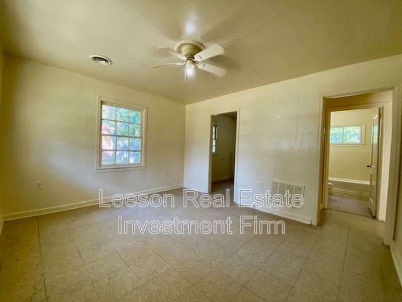 3020 Conmar St. – photo 4