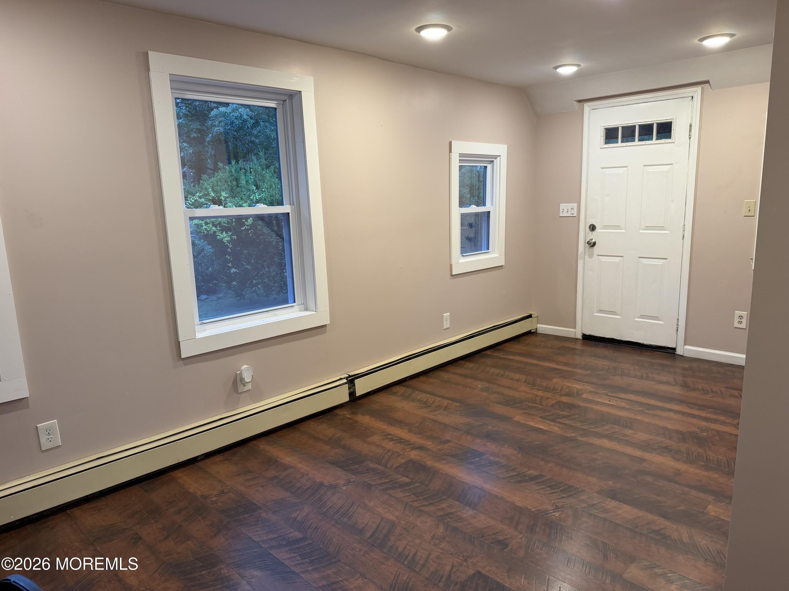 223 Riverside Drive – photo 2