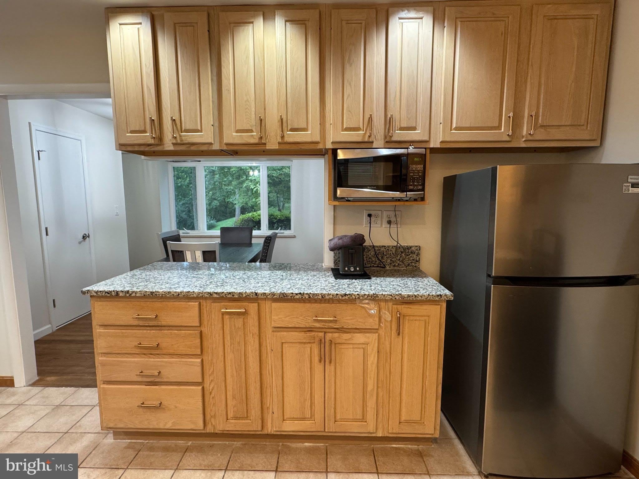 2410 KEGWOOD Lane – photo 3