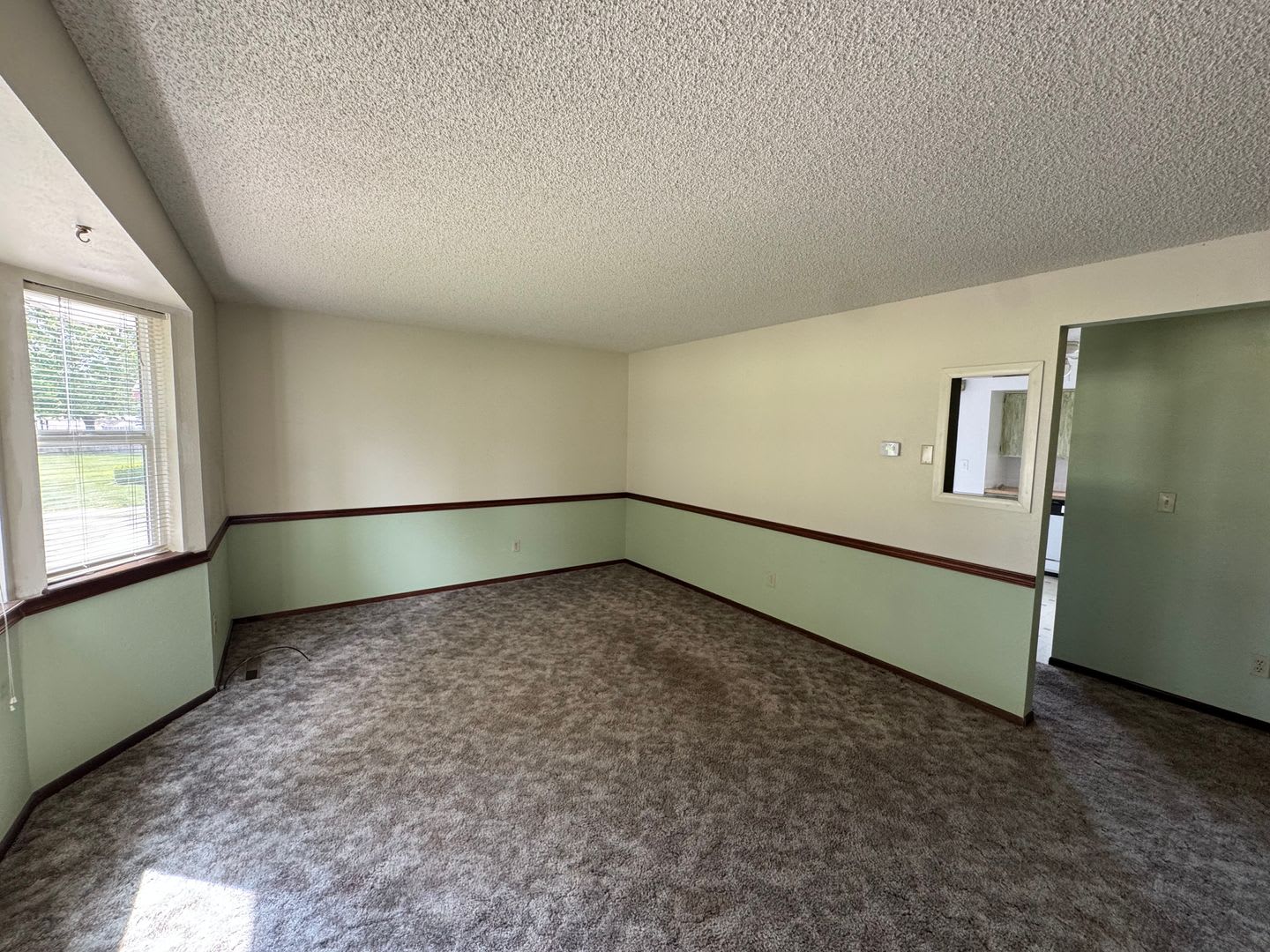 Delightful 4 Bed, 2 Bath Home in Spokane Valley! – photo 3