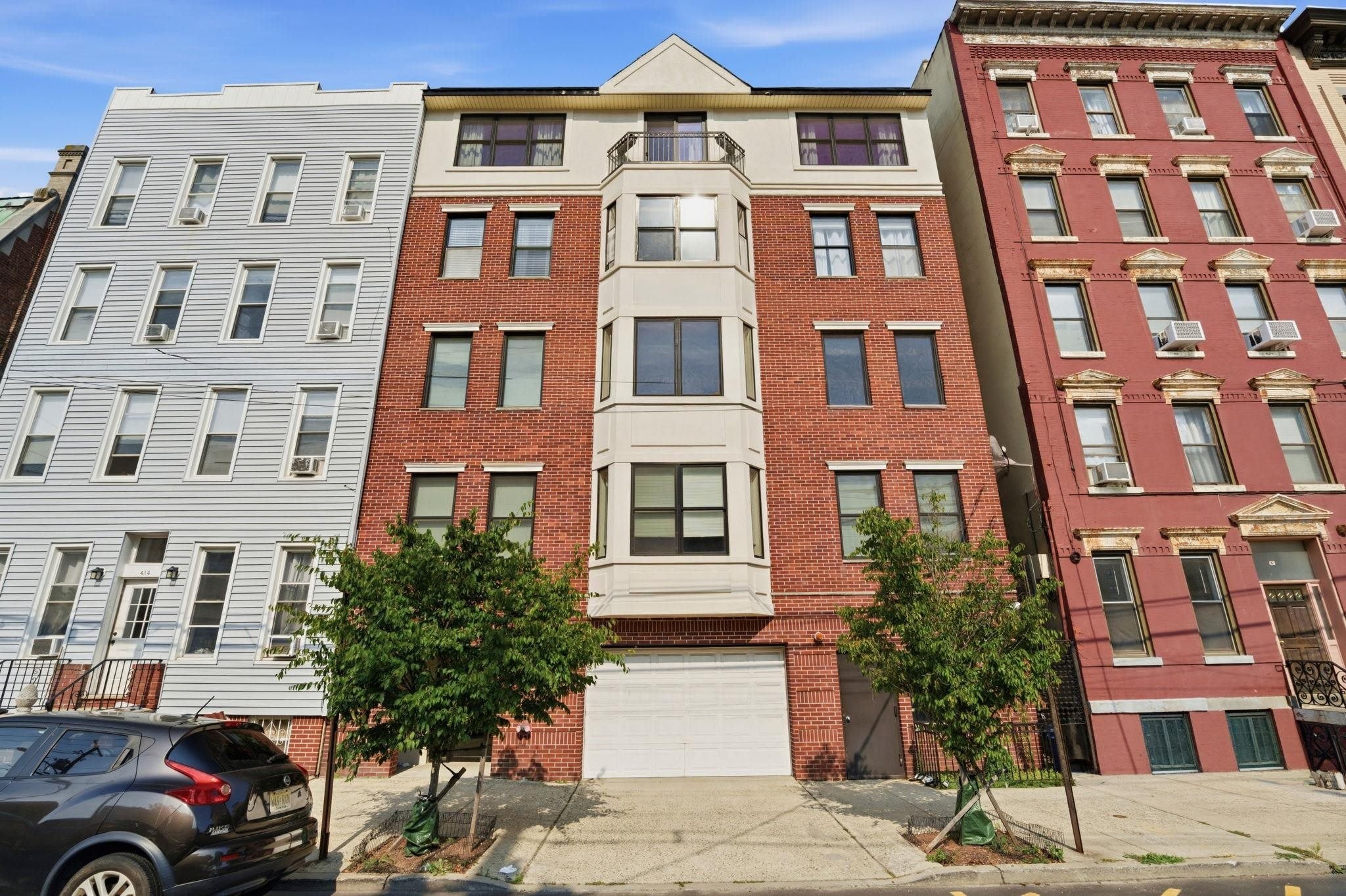 416 GRAND ST – photo 1