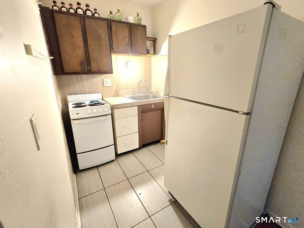 148 Sisson Street – photo 3