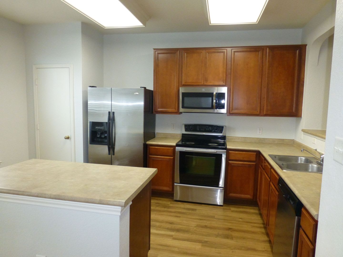 Charming 3 Bedroom Home in Round Rock – photo 4