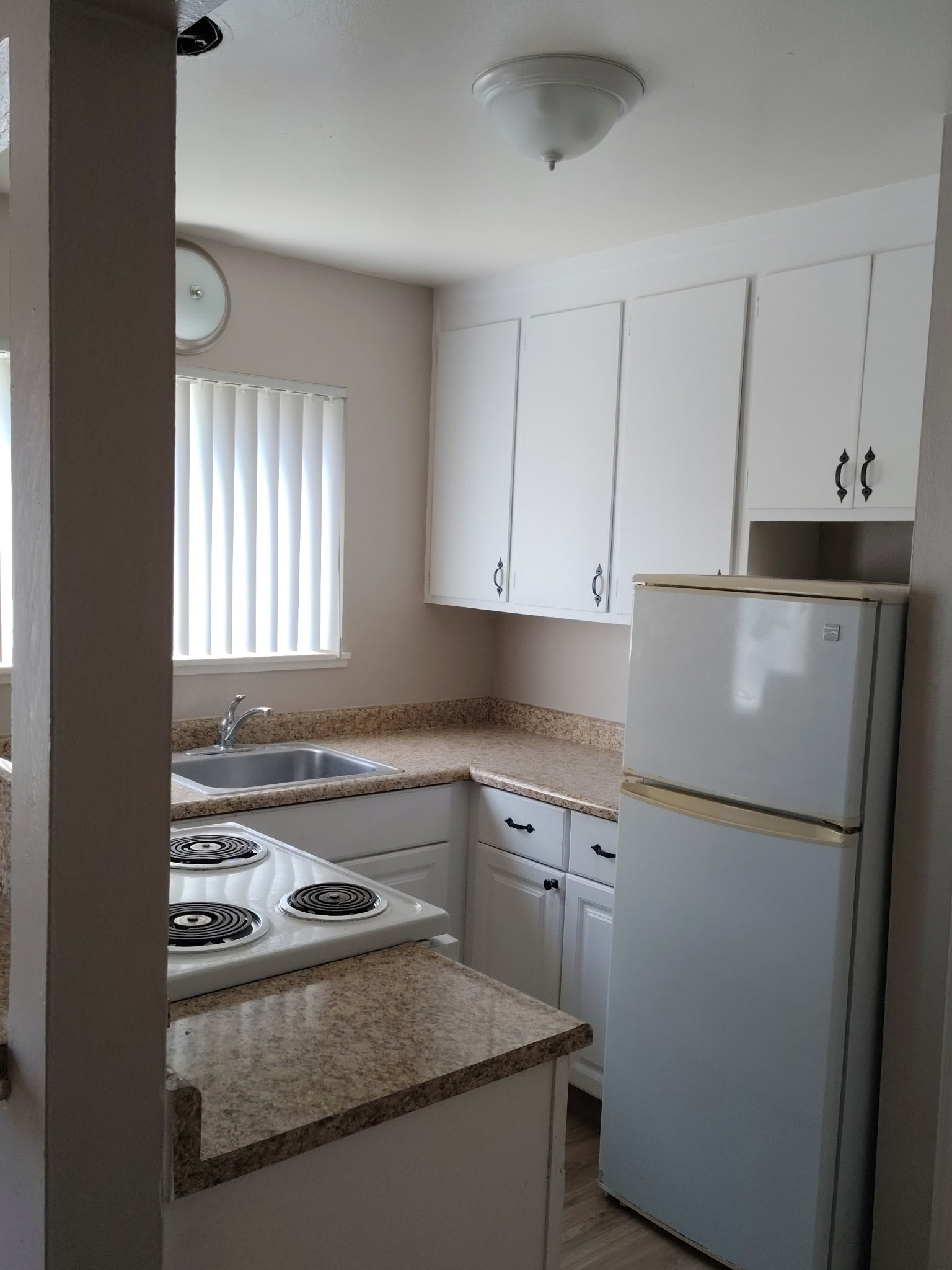 1725 Fillmore St – photo 4
