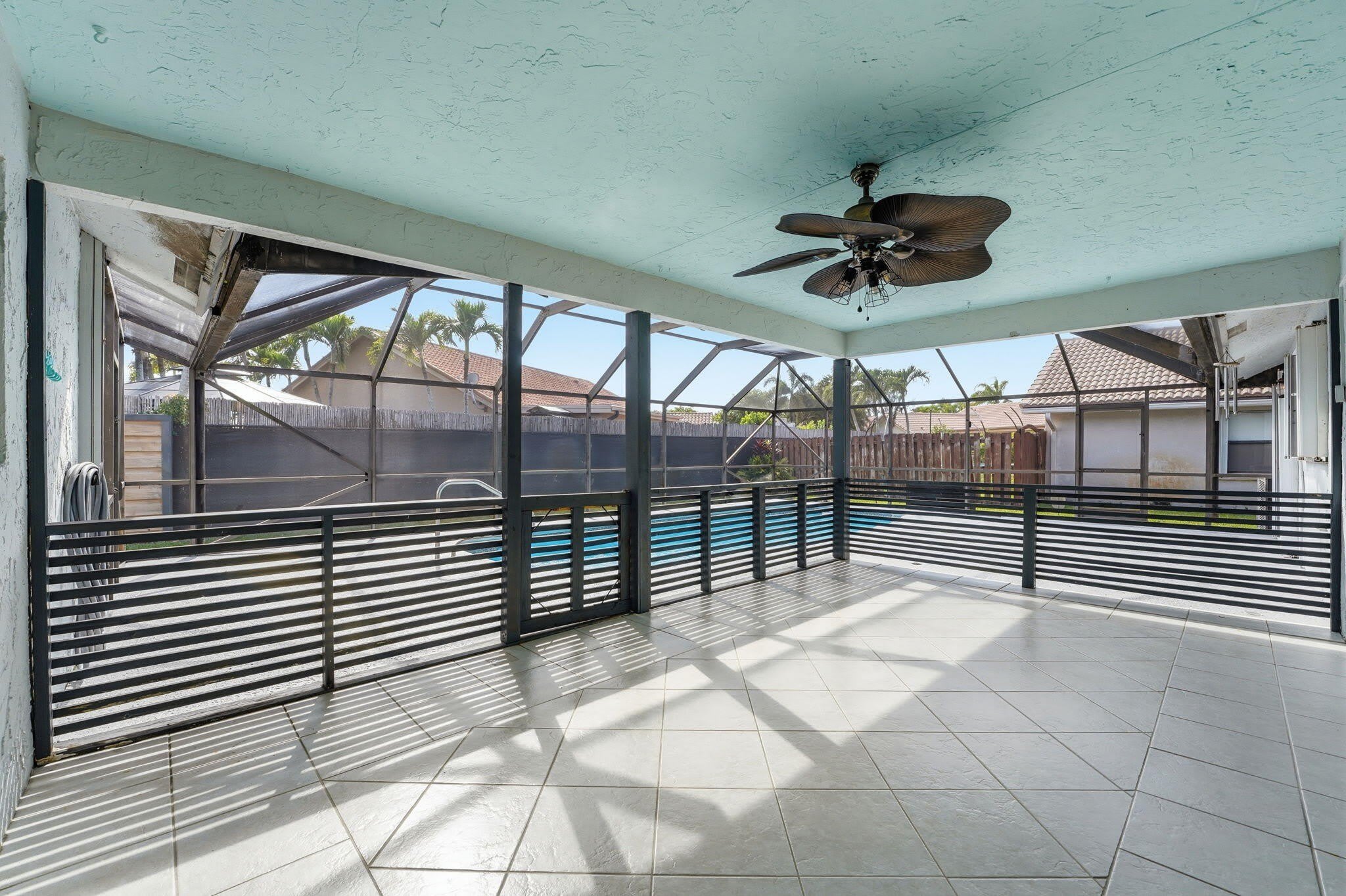 9284 Laurel Green Drive – photo 3
